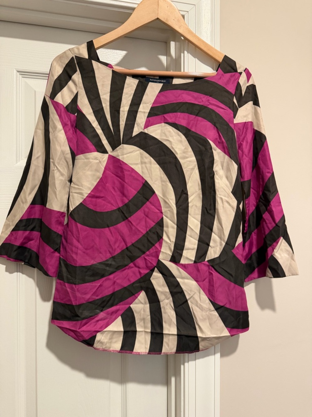 Women’s Banana Republic Top